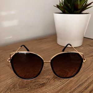 Oversized Women's Cutout  Sunglasses  NWOT